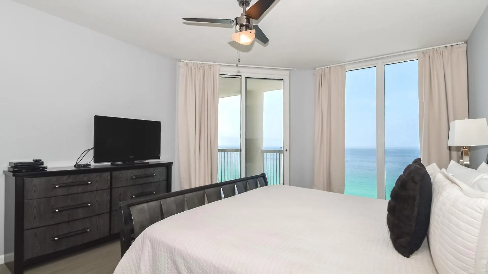 Silver Beach Towers E1503 Destin Apartment